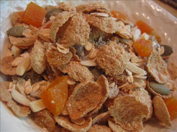 Apricot Almond Muesli. Photo by White Rose Child