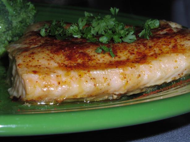 Baked Seasoned Salmon. Photo by TeresaS