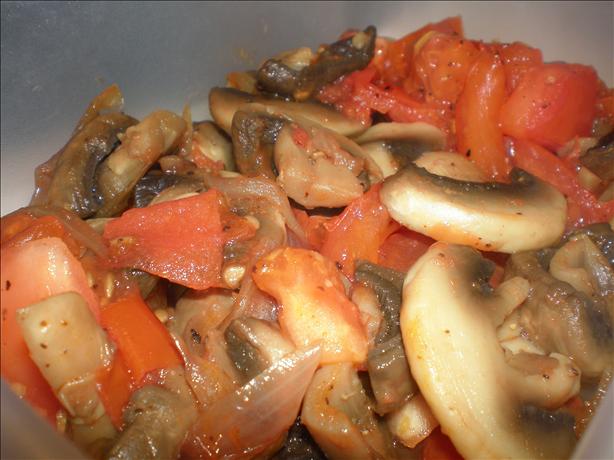 Mushroom, Tomato and Onion Saute. Photo by katia