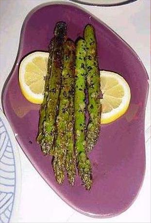 Black Sesame Asparagus. Photo by s'kat