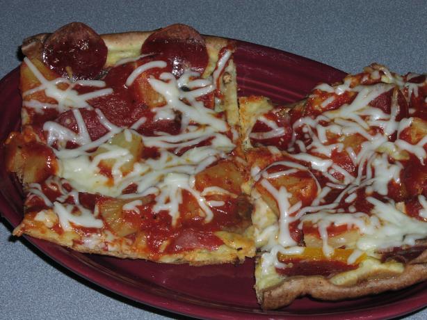 Aunt Alta's Crazy Crust Pizza. Photo by TeresaS