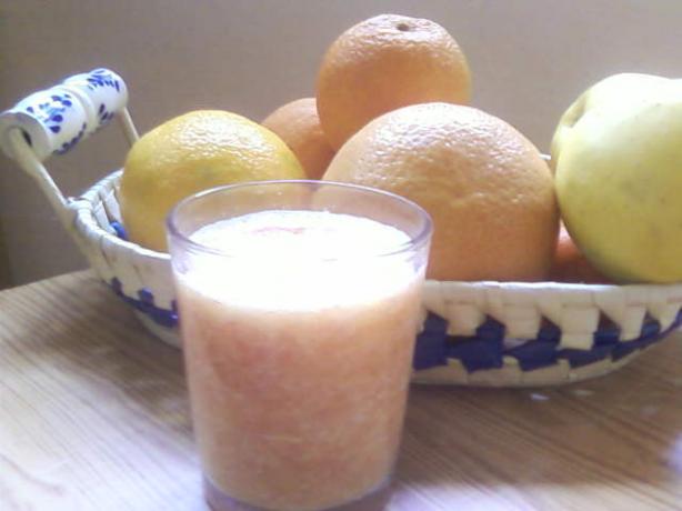 Orange Lemon Grapefruit Honey Punch. Photo by littlemafia
