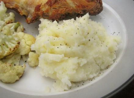 Garlic Mashed Potatoes. Photo by lazyme