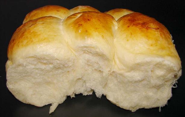 Holiday Dinner Rolls (Bread Machine). Photo by Boomette