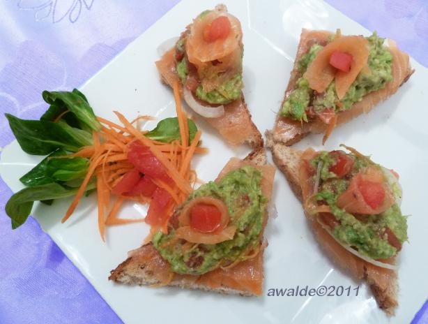 Guacamole-Smoked Salmon Bruschetta. Photo by awalde