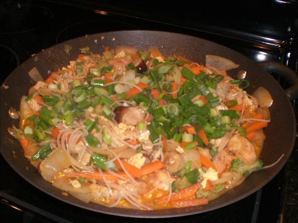 Yummy Thai Noodles. Photo by FLKeysJen