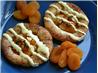 White Chocolate Glazed Apricot Tarts. Recipe by Tasty Tidbits