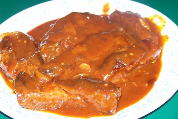 Slow Cooker BBQ Short Ribs. Photo by gertc96
