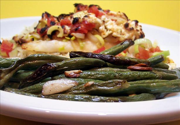 Mediterranean Roasted Green Beans with Slivered Almonds. Photo by PaulaG
