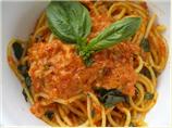 Fettuccine With Chardonnay and Red Pepper. Photo by Jewelies