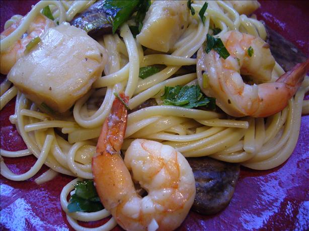 Olive Garden Seafood Portofino - Lower Fat!. Photo by cookiedog