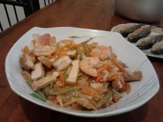 Shrimp With Tofu Stir-Fry. Photo by rhaniff