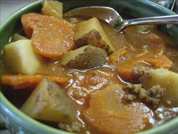 Hearty Hamburger Soup ( Crock Pot ). Photo by Hazeleyes