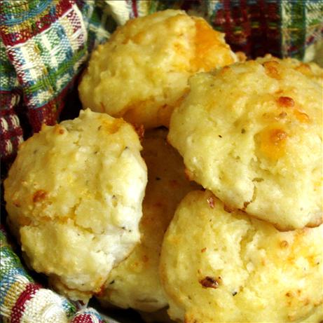 Red Lobster - Cheddar Bay Biscuits. Photo by mammafishy