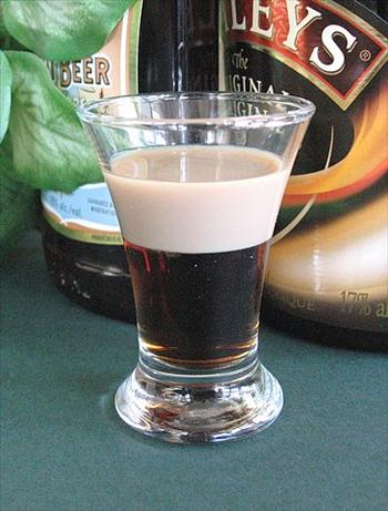 Root Beer Float (Shot). Photo by Calee