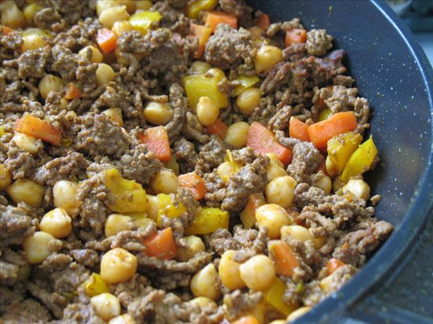Singapore Noodles With Ground Beef  and Chickpeas. Photo by Redsie