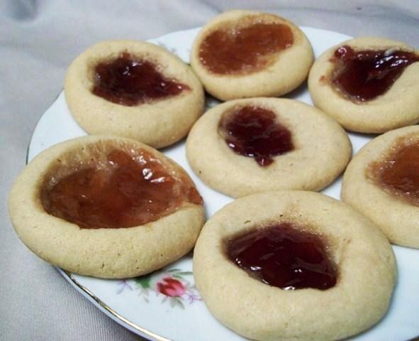 Peanut Butter and Jam Cookies. Photo by 2Bleu