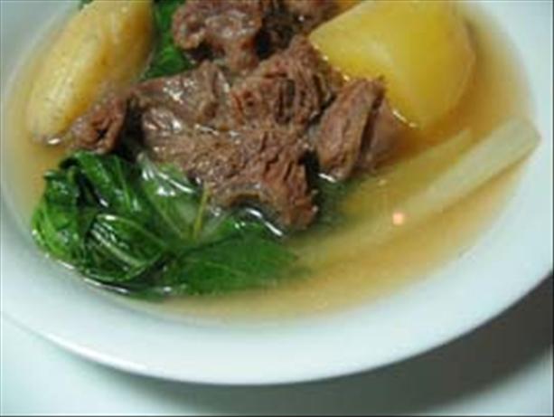 Nilagang Pata/Baka  (Filipino Pork/Beef Broth Soup W/ Vegetables. Photo by Girl@the rockshow