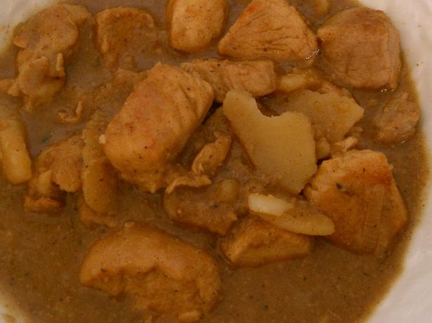 Chicken, Pork and Potatoes in Peanut Sauce. Photo by Sonya01