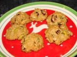 Oatmeal Cookies With Apricots and Pistachios