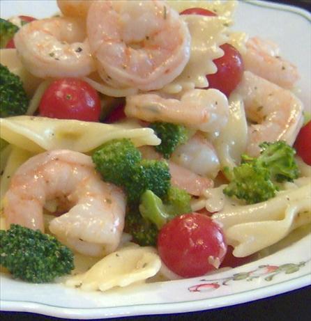 Lemon Shrimp Pasta Salad. Photo by Mama's Kitchen (Hope)