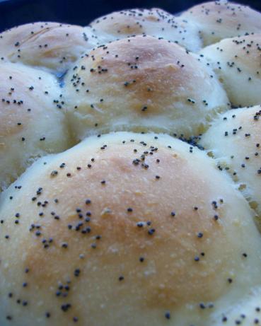 Rich White Dinner Rolls (Bread Machine Recommended). Photo by Cookgirl