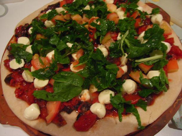 Cherry Tomato and Bocconcini Pizza. Photo by katew