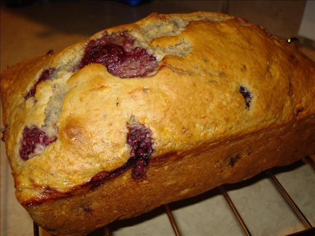 Banana - Raspberry Bread Low Fat. Photo by Mika G.