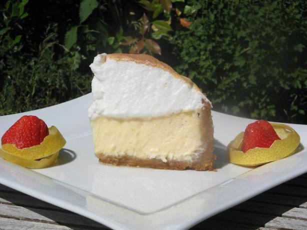 Lemon Meringue Cheesecake. Photo by The Flying Chef