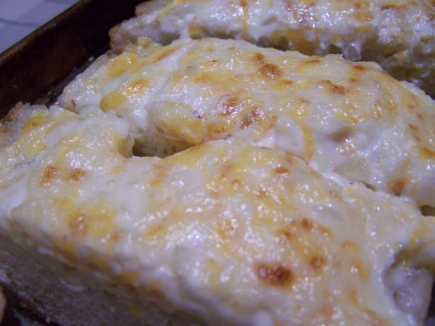 Garlic Bread with Mayo & Cheddar. Photo by QueenJellyBean