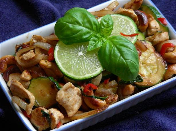 Basil Chicken and Cashew Nuts. Photo by kiwidutch