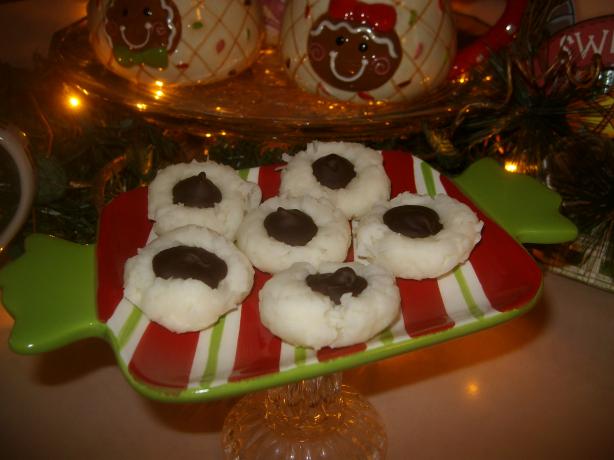 Coconut Yum Yums. Photo by Dreamgoddess