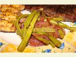 Green Beans With Sweet and Sour Red Onions