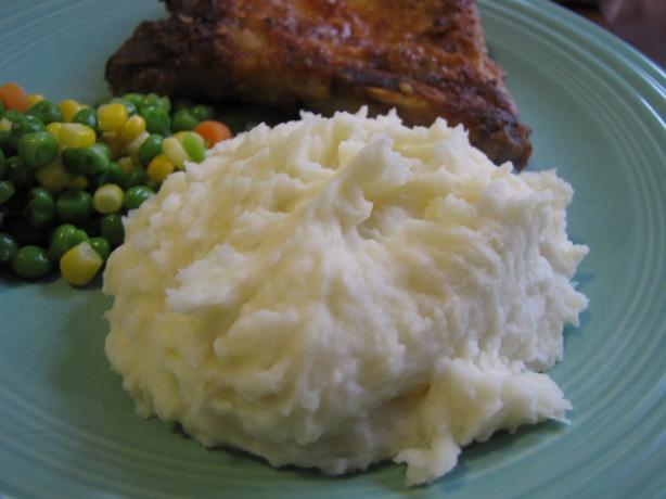 White Cheddar Mashed Potatoes. Photo by loof