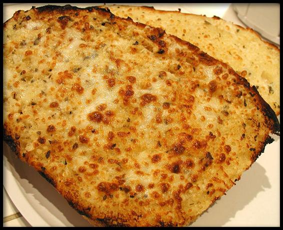 Toasted Garlic-Mozzarella Bread Slices. Photo by Sandi (From CA)