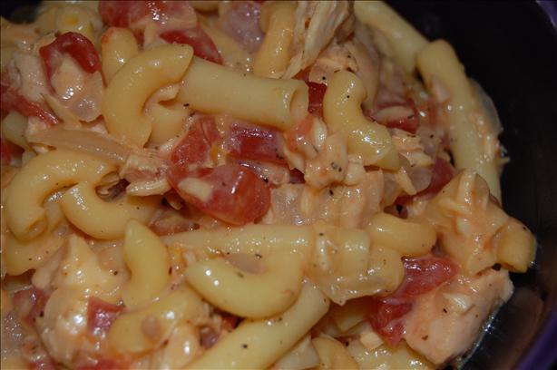 Kids Love Tuna Mac. Photo by Juenessa