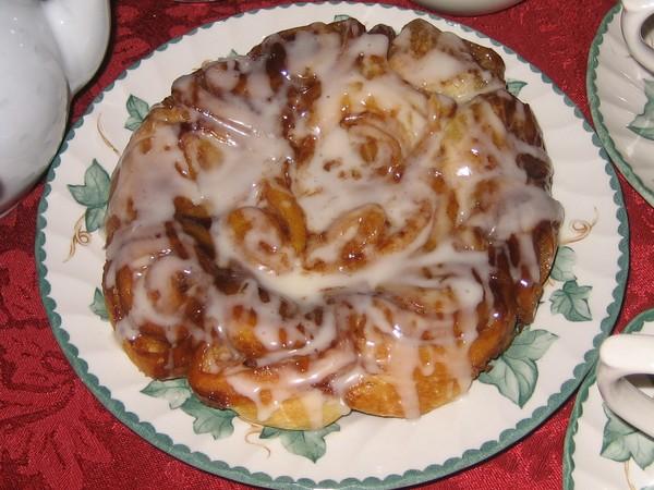 Quick and Easy Mini Cinnamon Rolls. Photo by Halcyon Eve