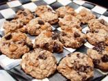 Dark Chocolate and Butterscotch Oatmeal Cookies