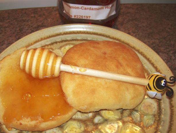 Cinnamon-Cardamom Honey. Photo by Elly in Canada