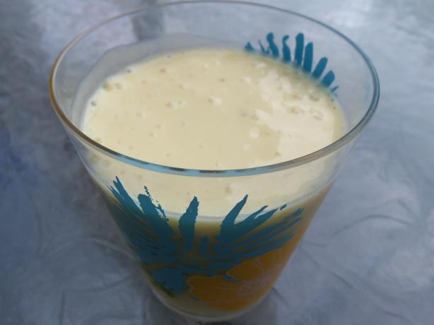 Banana Custard Smoothie. Photo by AZPARZYCH