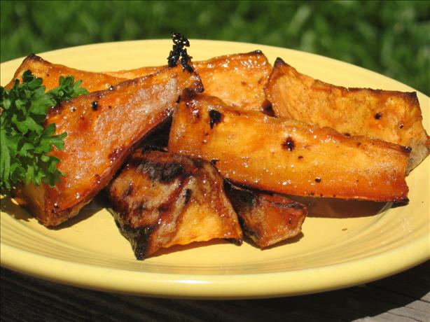 Sweet Potato Fries With Cinnamon and Maple Syrup (Light). Photo by Charmie777