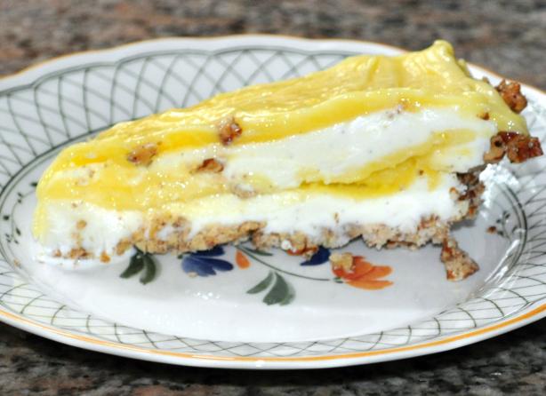 Lemon  Ice Cream Pie With Pecan Crust. Photo by KateL