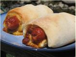 Chili Cheese Dogs in Beach Blankets