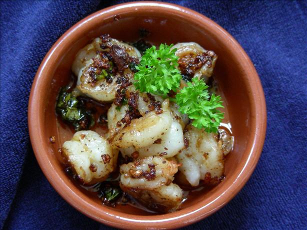 Sizzling Spanish Garlic Prawns - Tapas Style. Photo by kiwidutch
