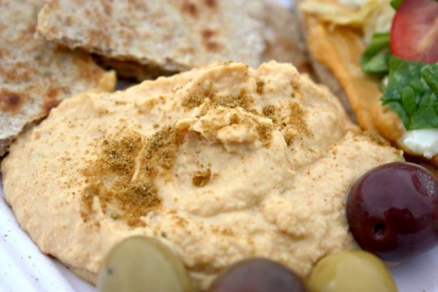 Garlic Hummus. Photo by Sarah_Jayne