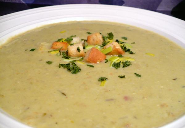 Australian Crab and Asparagus Soup. Photo by twissis