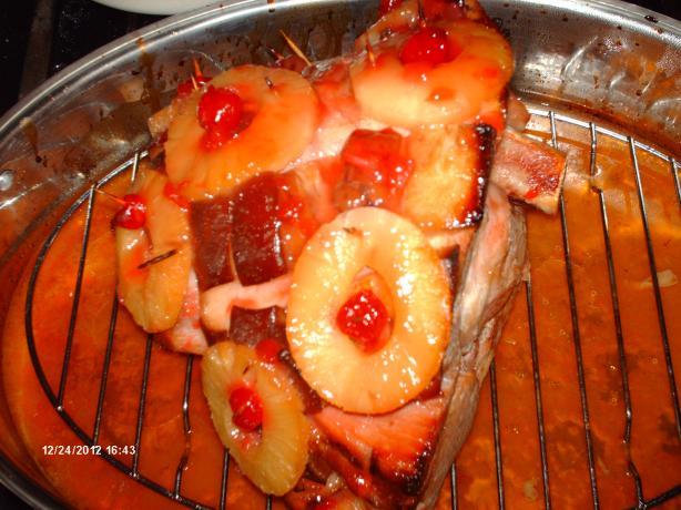 Patrick's Holiday Bone-In Ham. Photo by eckstreem08_