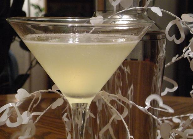 Wedding Cake Martini. Photo by Mama's Kitchen (Hope)