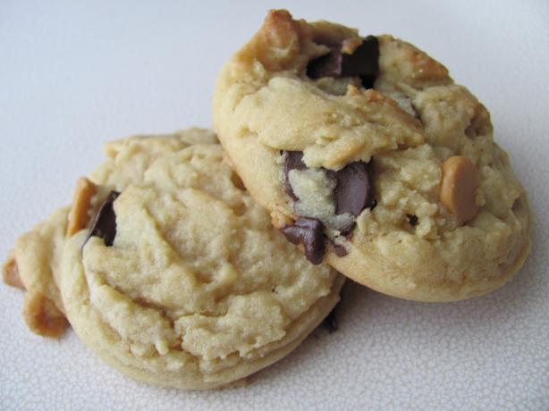 Ultra Soft Chocolate Chip Cookies. Photo by under12parsecs