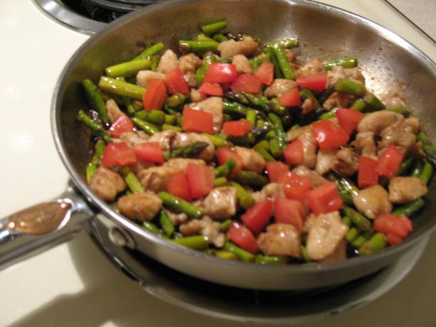 Balsamic Chicken and Veggies. Photo by J-Lynn
